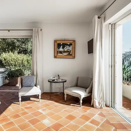 6 Bd In With Amazing Views * Grimaud