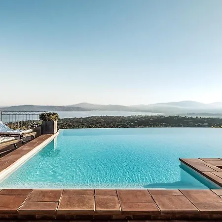 Villa 6 Bd In With Amazing Views