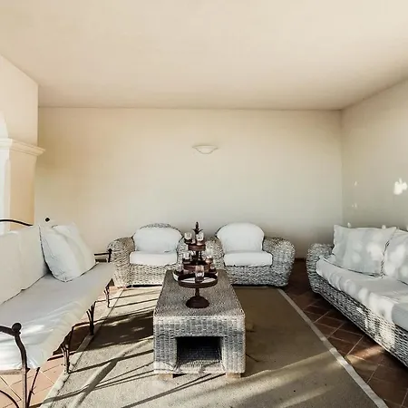 6 Bd In With Amazing Views Villa