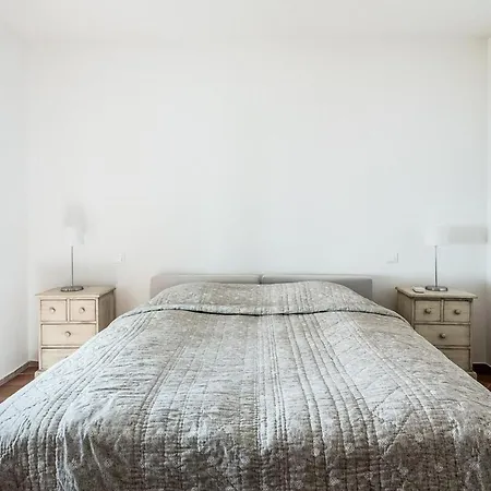6 Bd In With Amazing Views