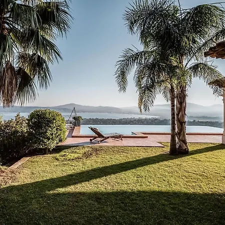 Villa 6 Bd In With Amazing Views